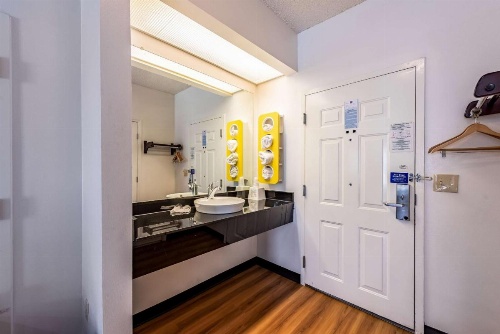 Motel 6-Shreveport, LA image 12